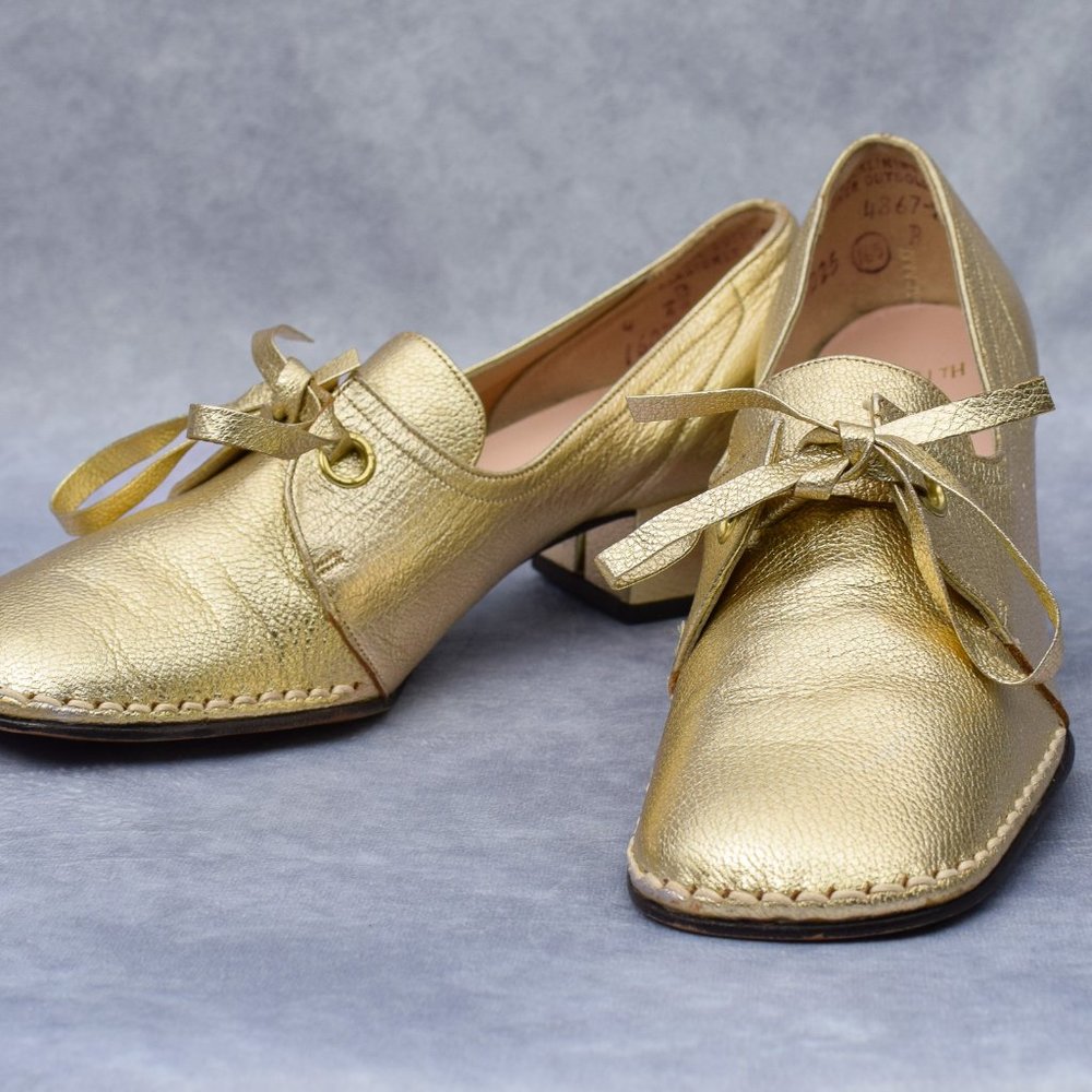 Women's Vintage Jacqueline Gold "Meridith" Textured Leather Square Toe Pumps